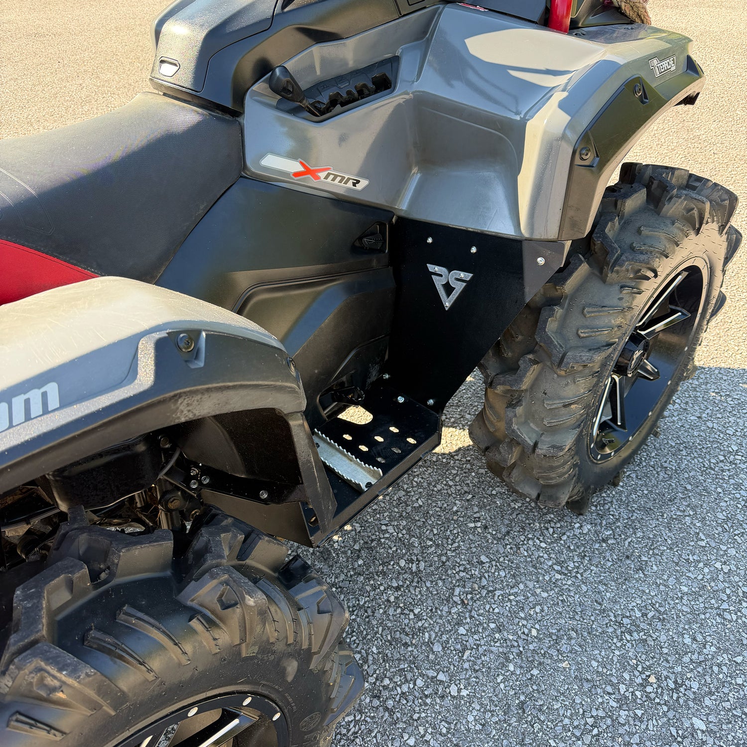 Heavy duty high clearance floorboards installed on Can-Am Outlander Gen 3