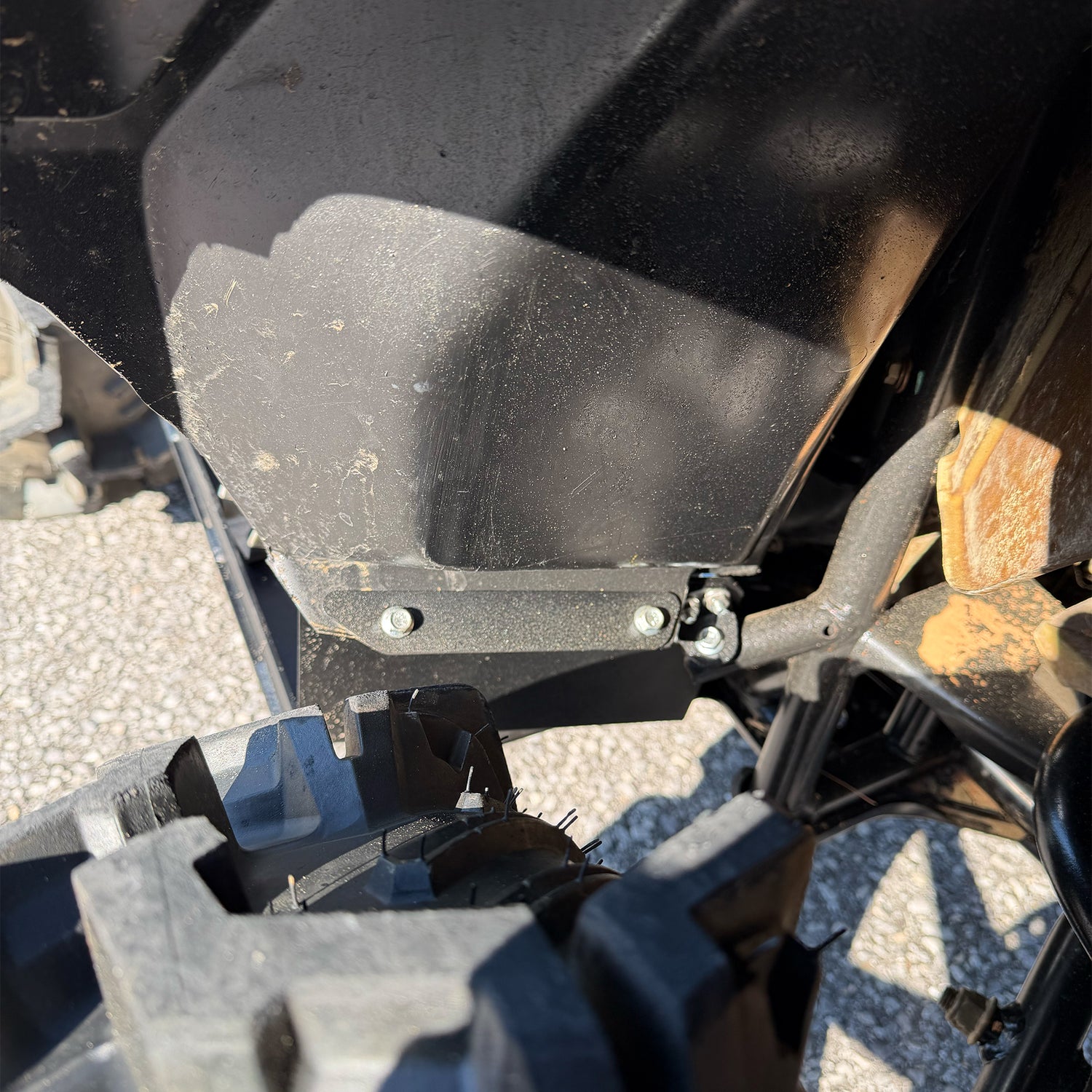 Steel high clearance floorboards with Vessel Powersports logo for Can-Am Outlander