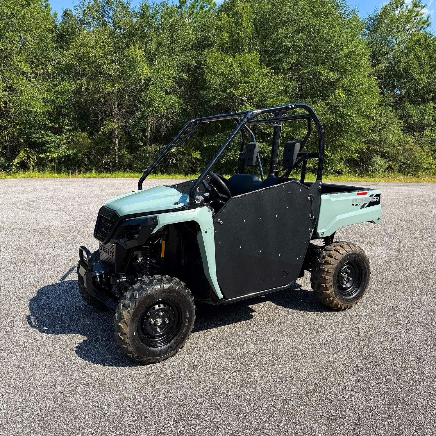 Metal doors installed on 2015+ Honda Pioneer 500 and 520